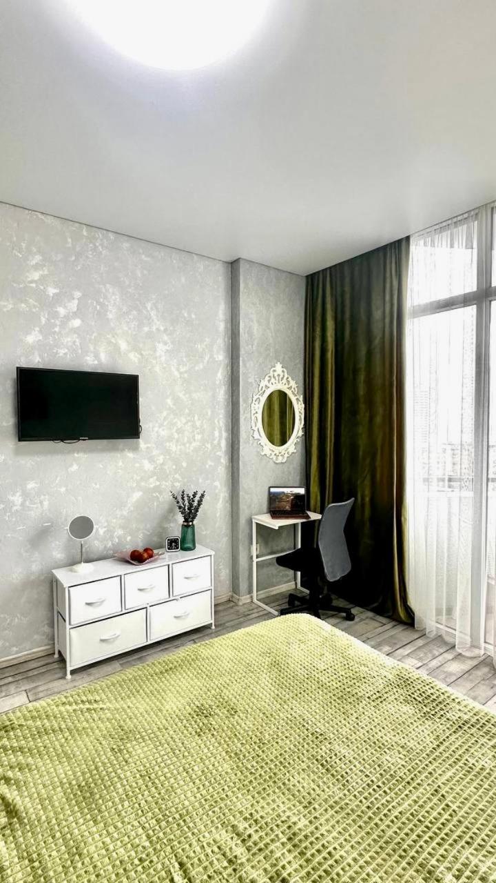 Апартаменты Pirosmani 18D, 14 Floor Батуми Экстерьер фото